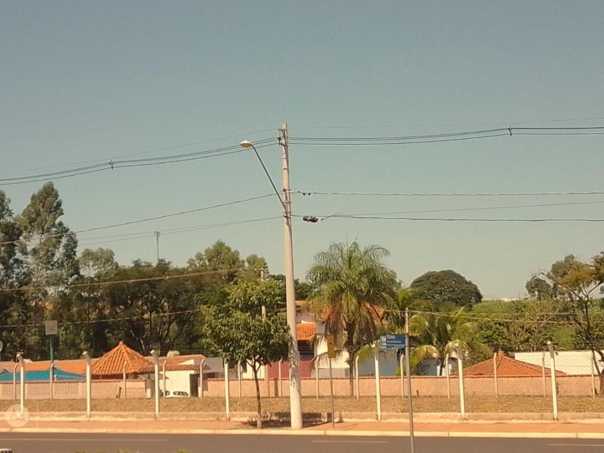 Pousada Primavera Olimpia-Sp Proximo Ao Termas Dos Laranjais エクステリア 写真